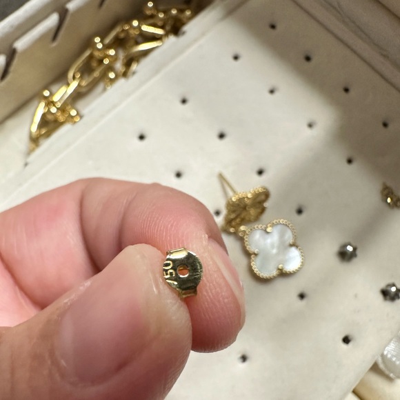 18k gold earrings with mother of pearl. SOLD - Picture 3 of 3